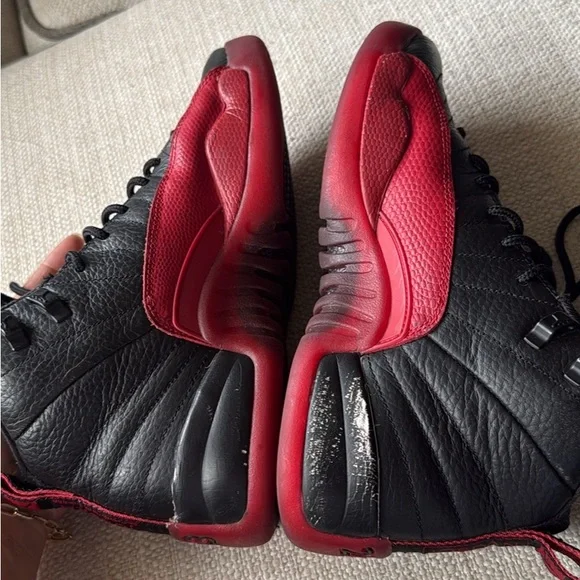 Nike Black and Red Sneakers - Picture 6 of 9